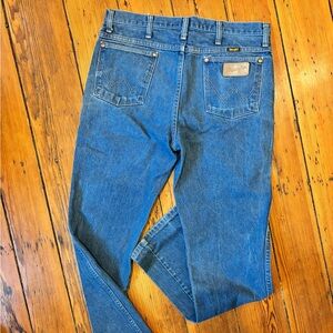 Wrangler Classic Blue Straight Men's Jeans